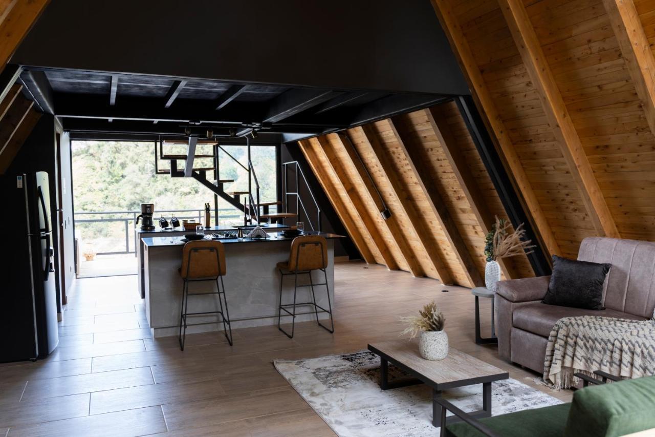 Gretel Chalets Suizo Guatape Exterior photo