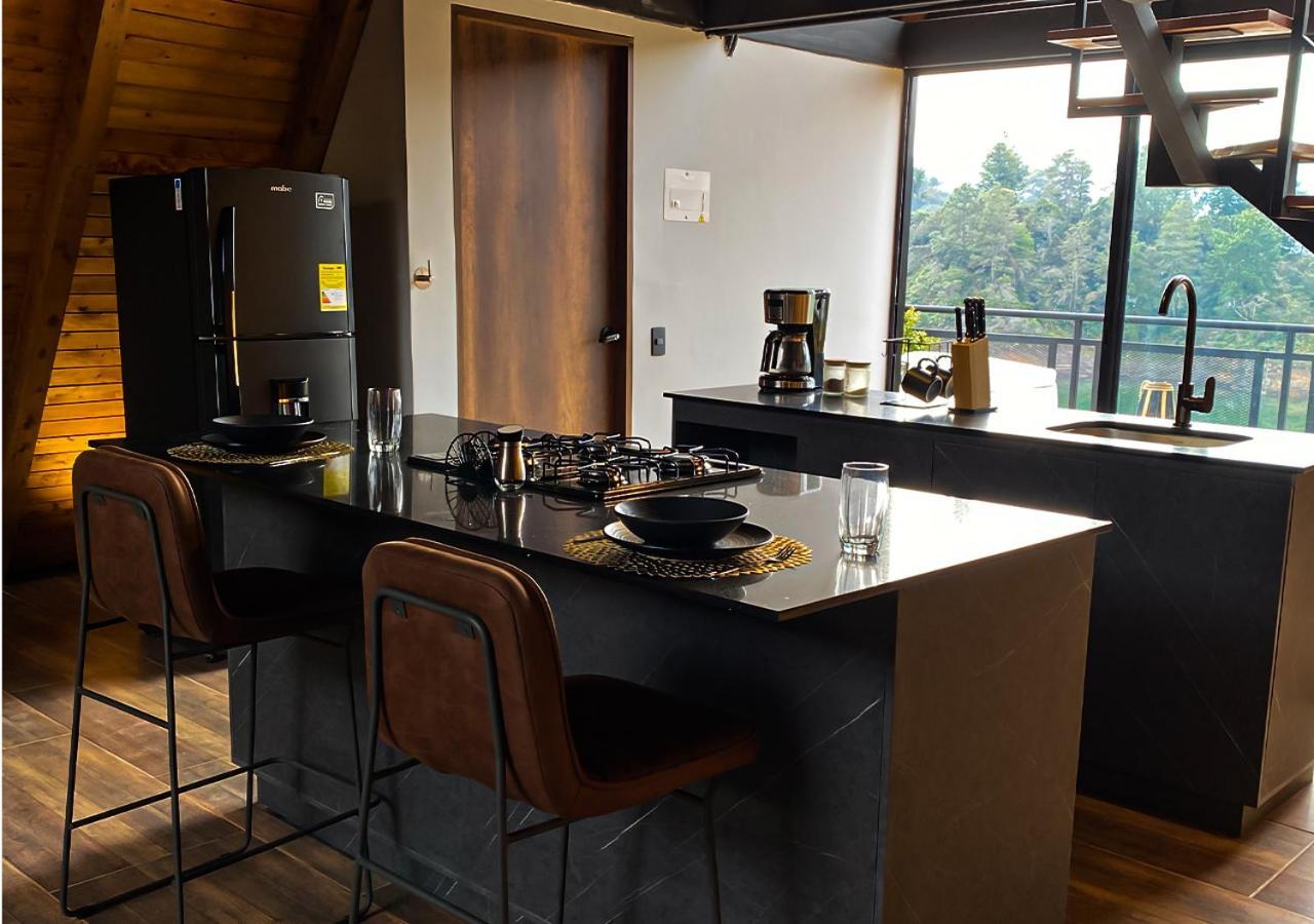 Gretel Chalets Suizo Guatape Exterior photo
